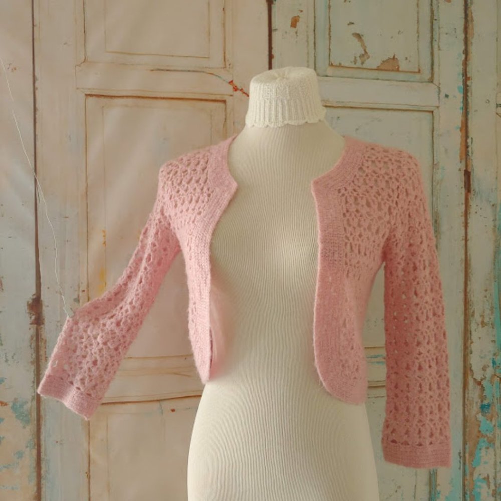 52 weekends cottage crop shrug crochet sweater/size S/light pink
